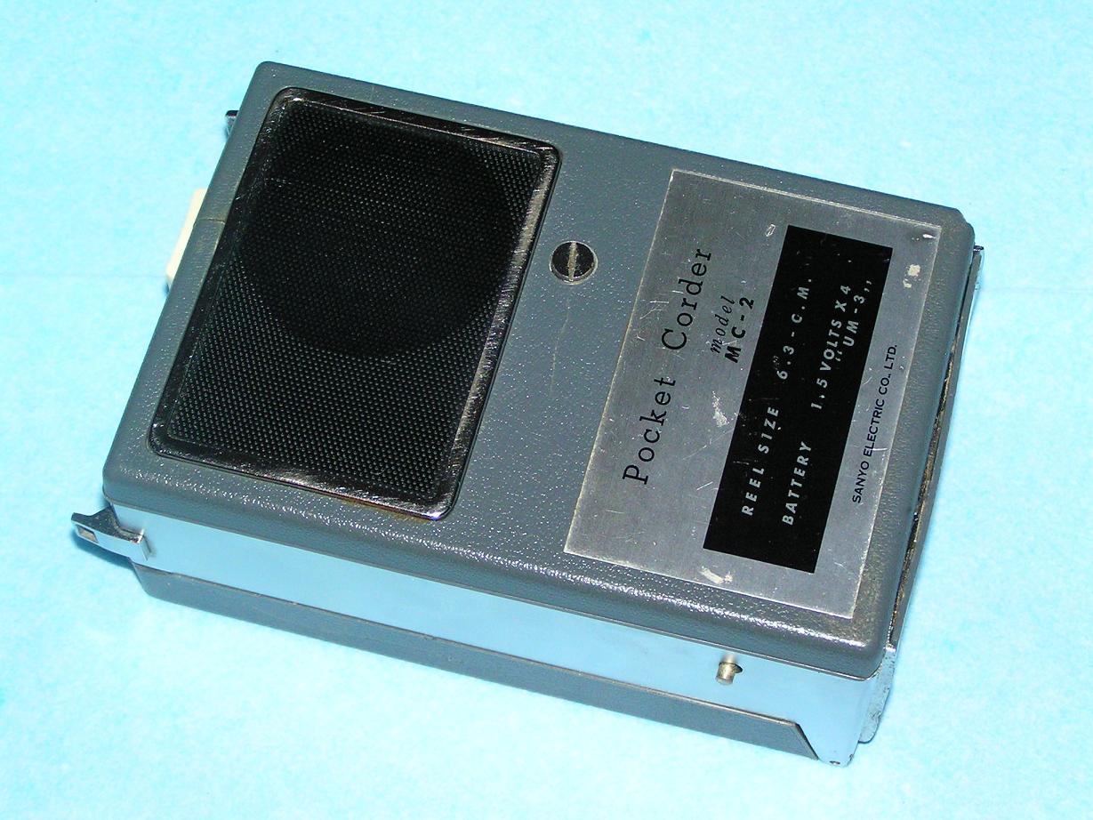 Vintage Technics. Pocket Corder Sanyo MC-2